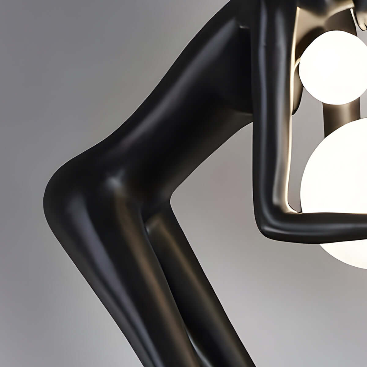 Zavon Sculptural Floor Lamp