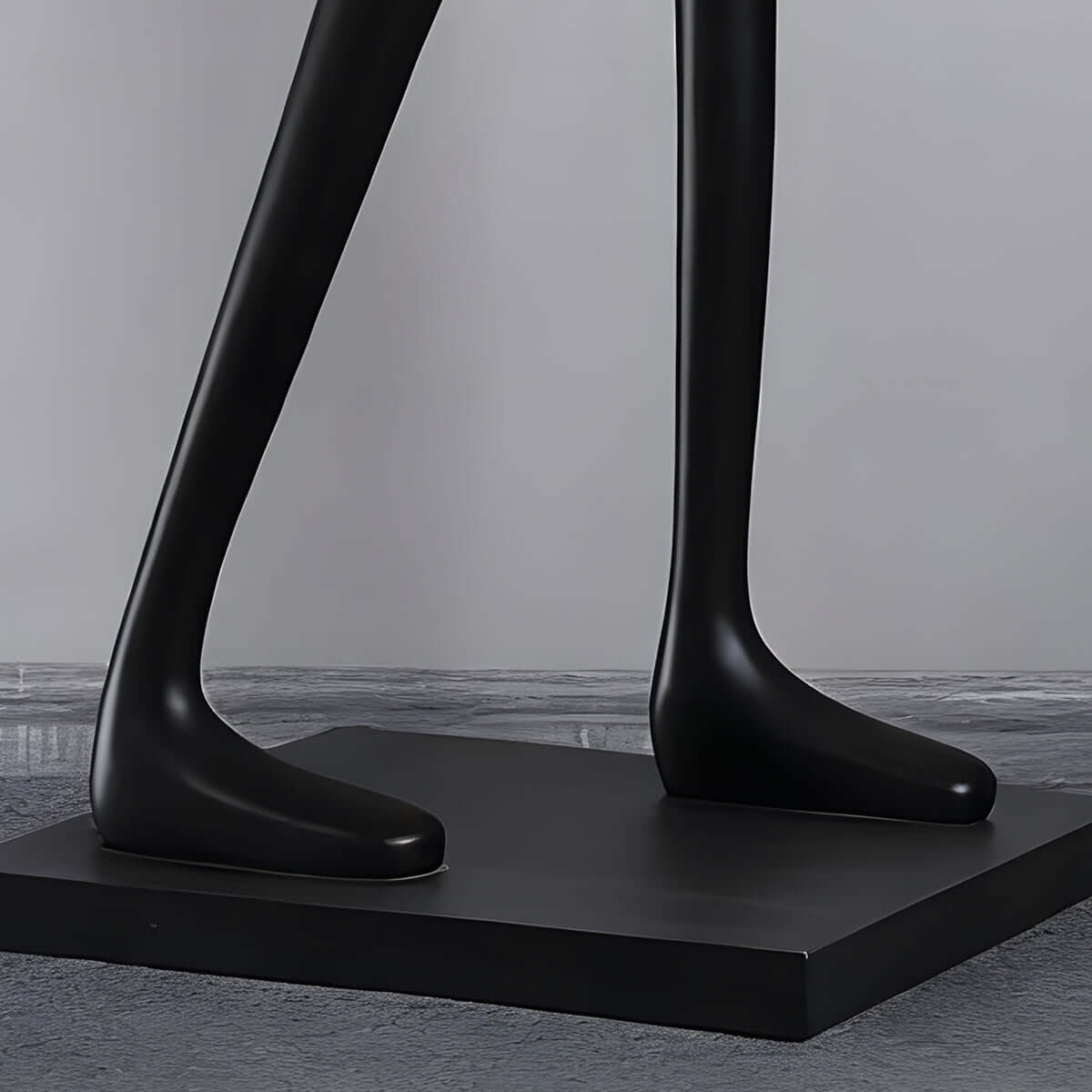 Zavon Sculptural Floor Lamp