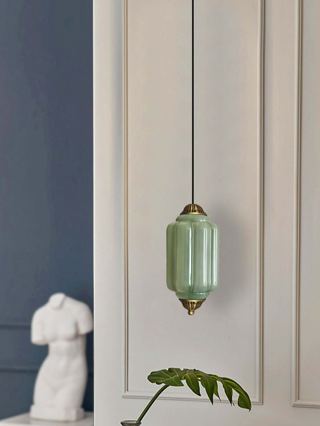 Zelvion Glass Pendant Lamp