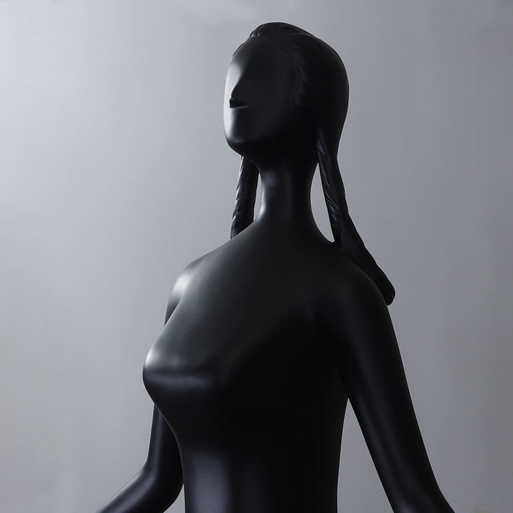 Zinelo Sculpture