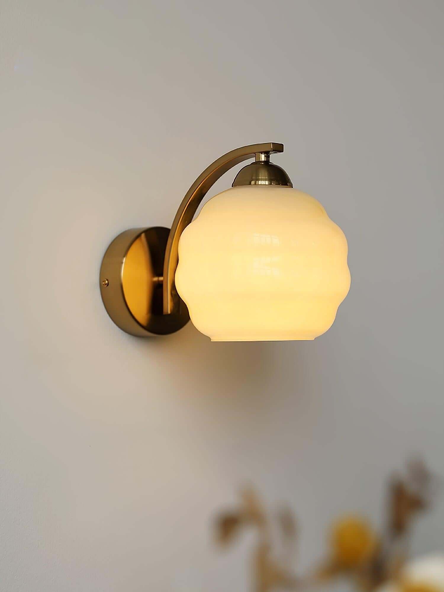 Zirona Wall Lamp