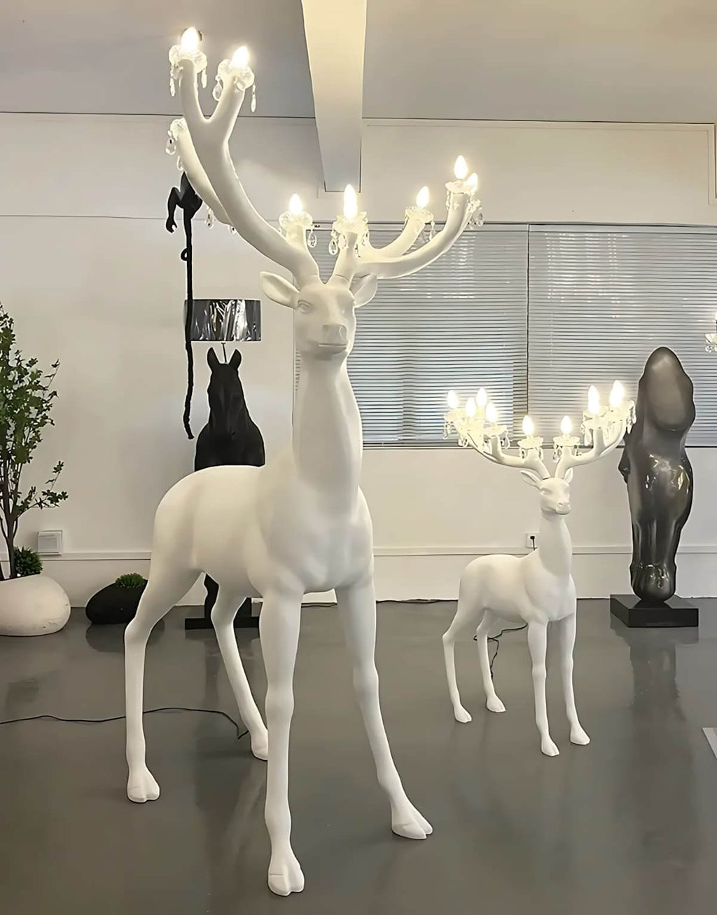 Zylarin Resin Floor Lamp