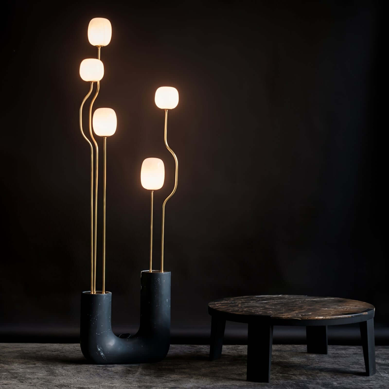 Aenor Floor Lamp