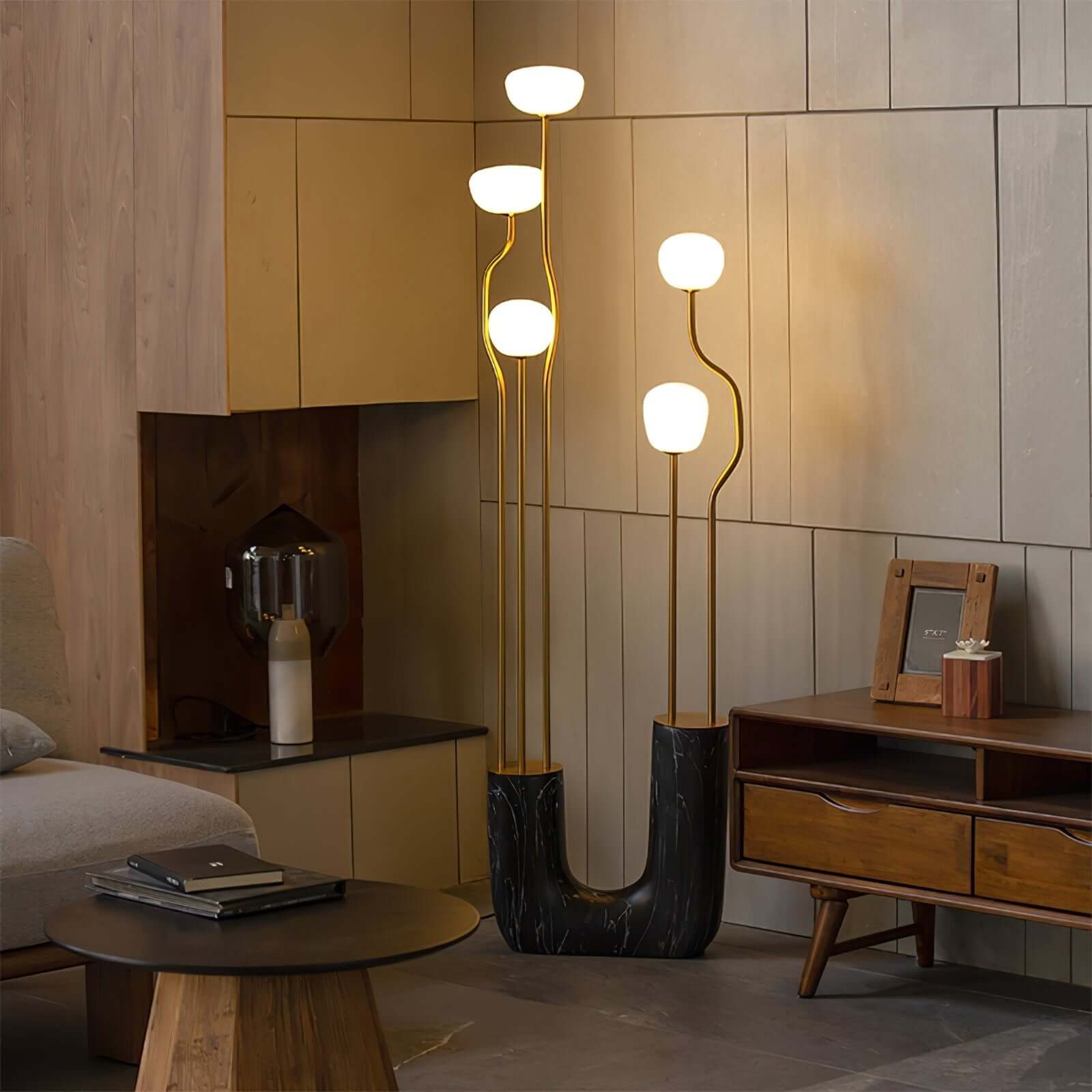 Aenor Floor Lamp