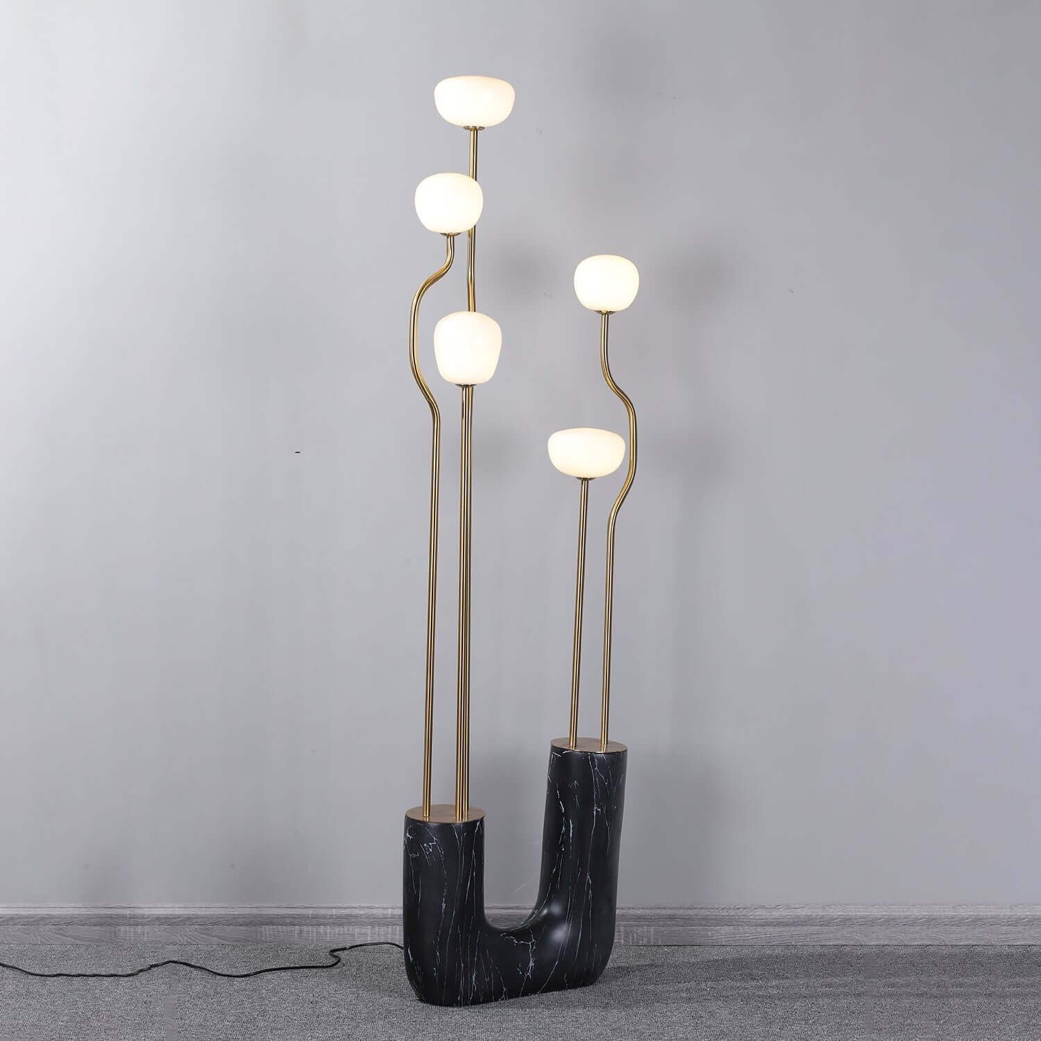 Aenor Floor Lamp