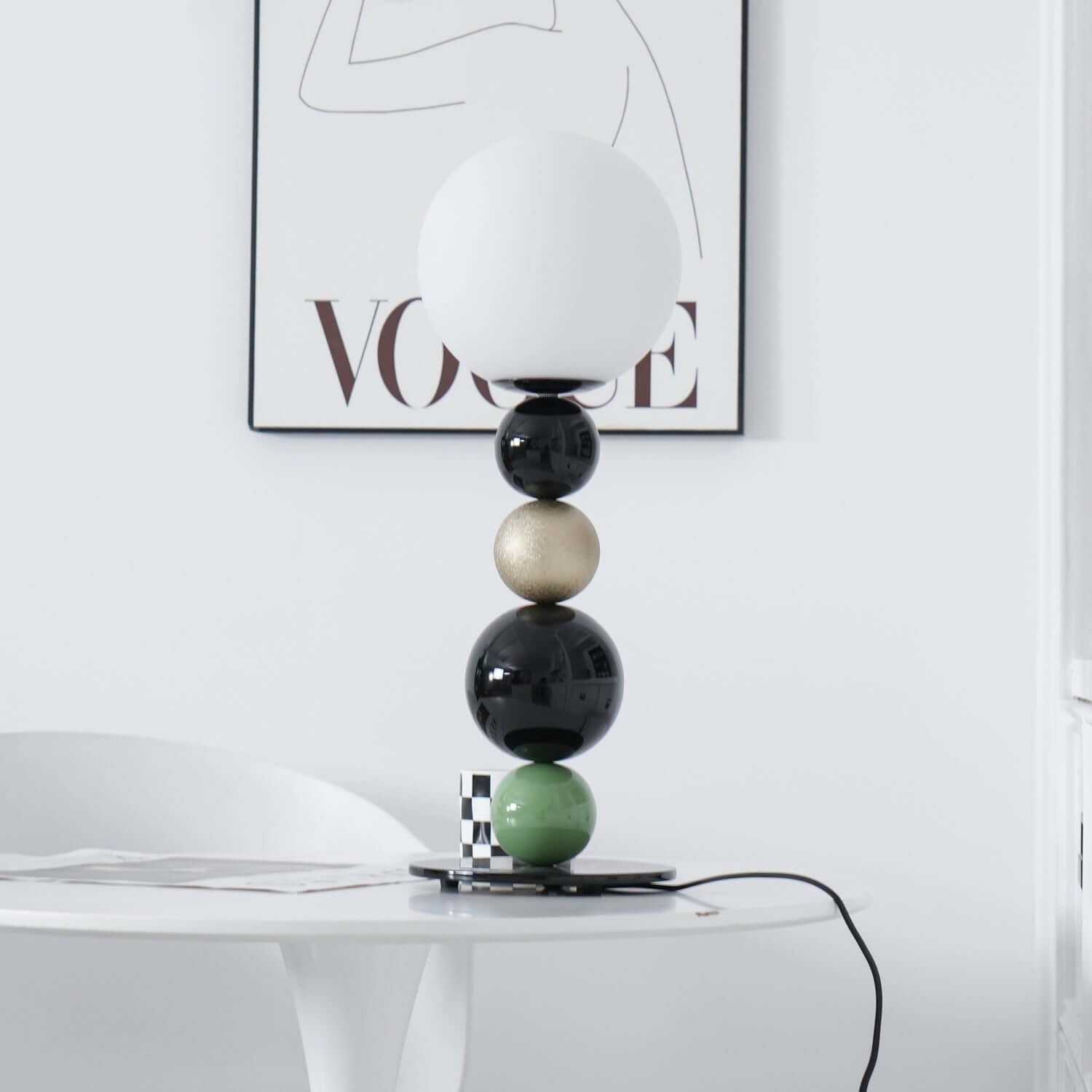 Ball String Table Lamp