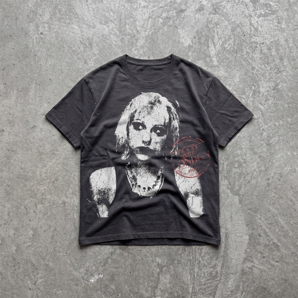 London Tee Black Streetwear Graphic Y2K Unisex Regular Fit Crew Neck T Shirt 220GSM Cotton