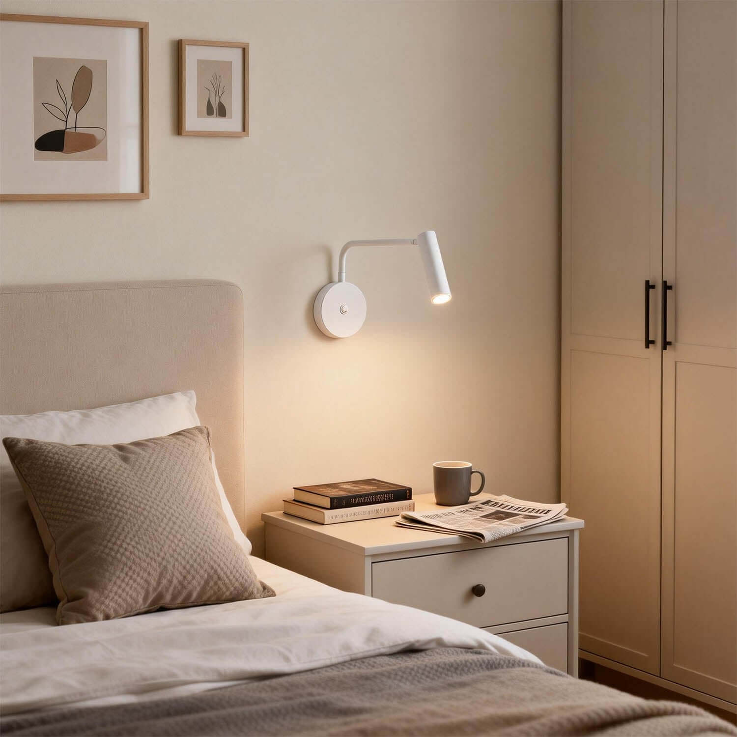 Dymor Wall Light