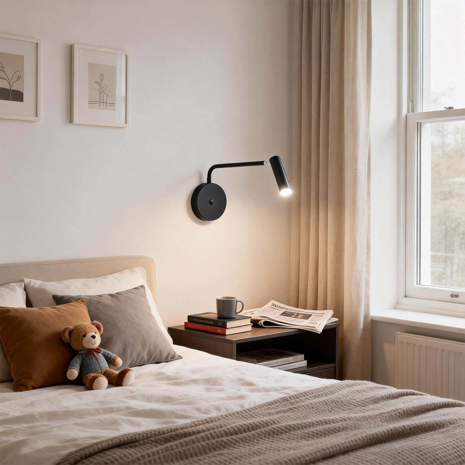 Dymor Wall Light