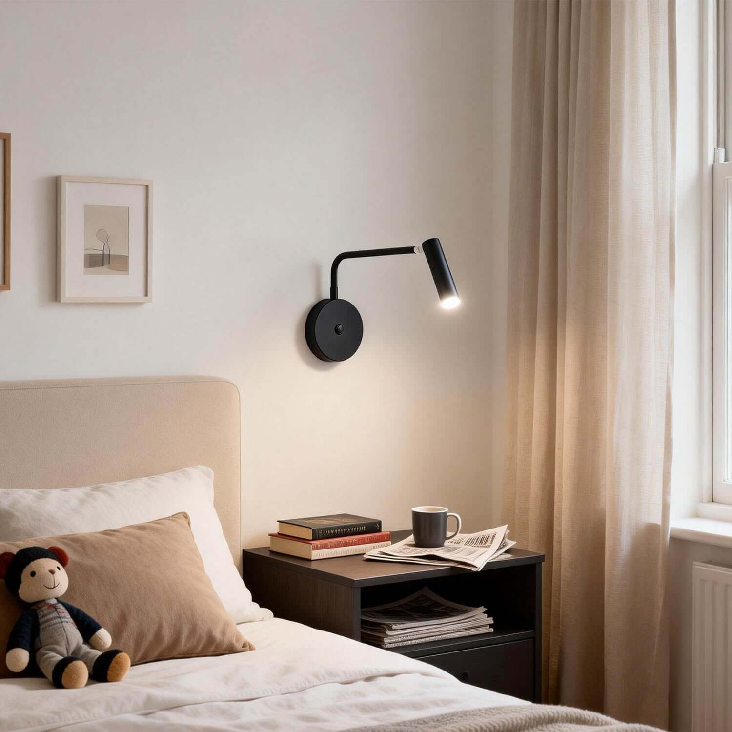 Dymor Wall Light
