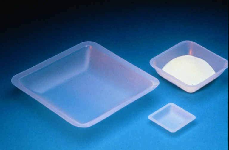 Dyn-A-Med 80055 Square Plastic Weighing Dish, Polystyrene, Medium, L x W x H: 3.3 x 3.3 x 0.75-Inch, Pack of 500, Case of 4 Packs (Case of 2000) (PN: 80055)