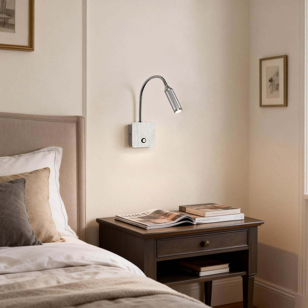 Fivon Wall Light
