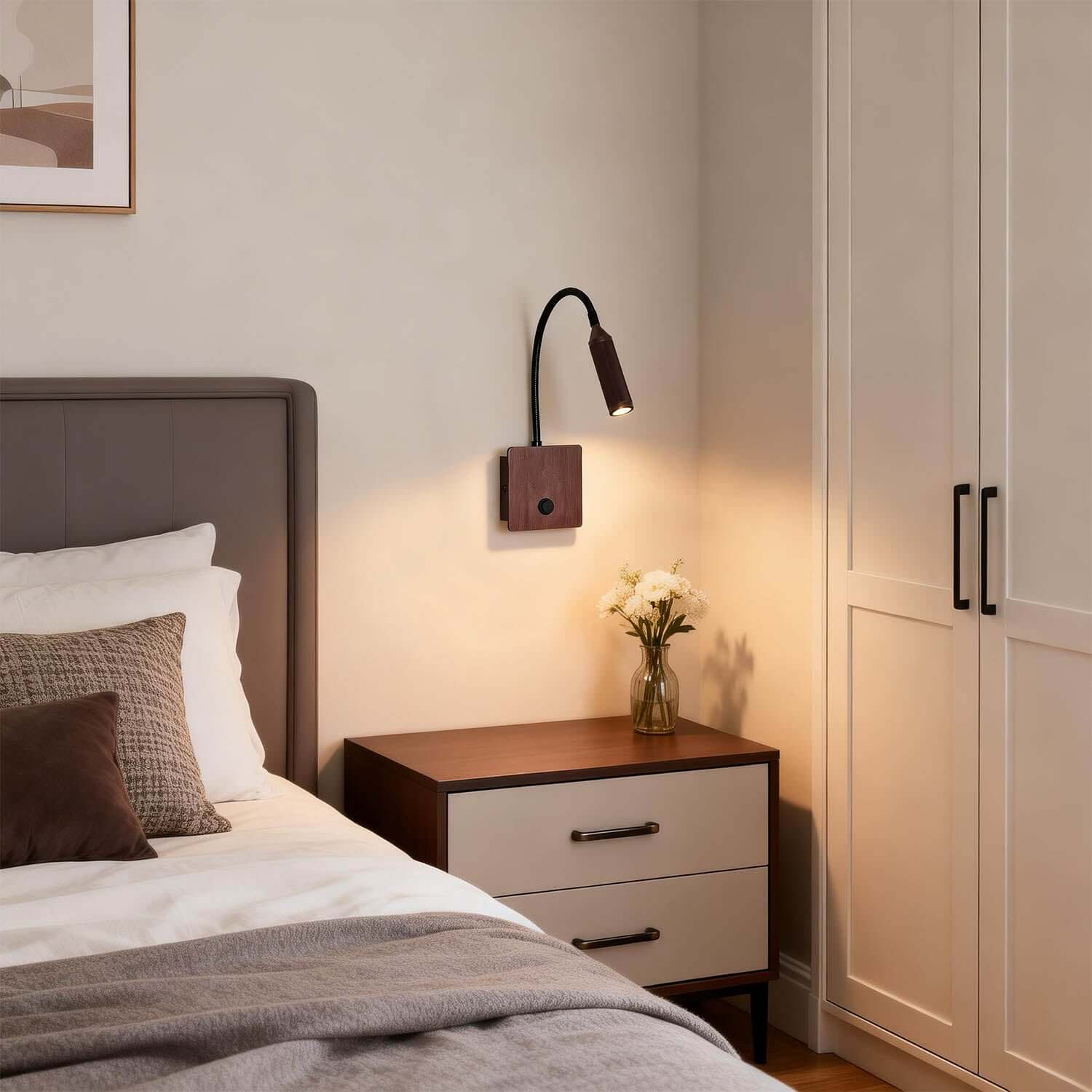 Fivon Wall Light