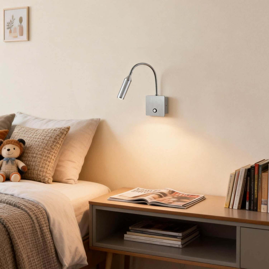 Fivon Wall Light