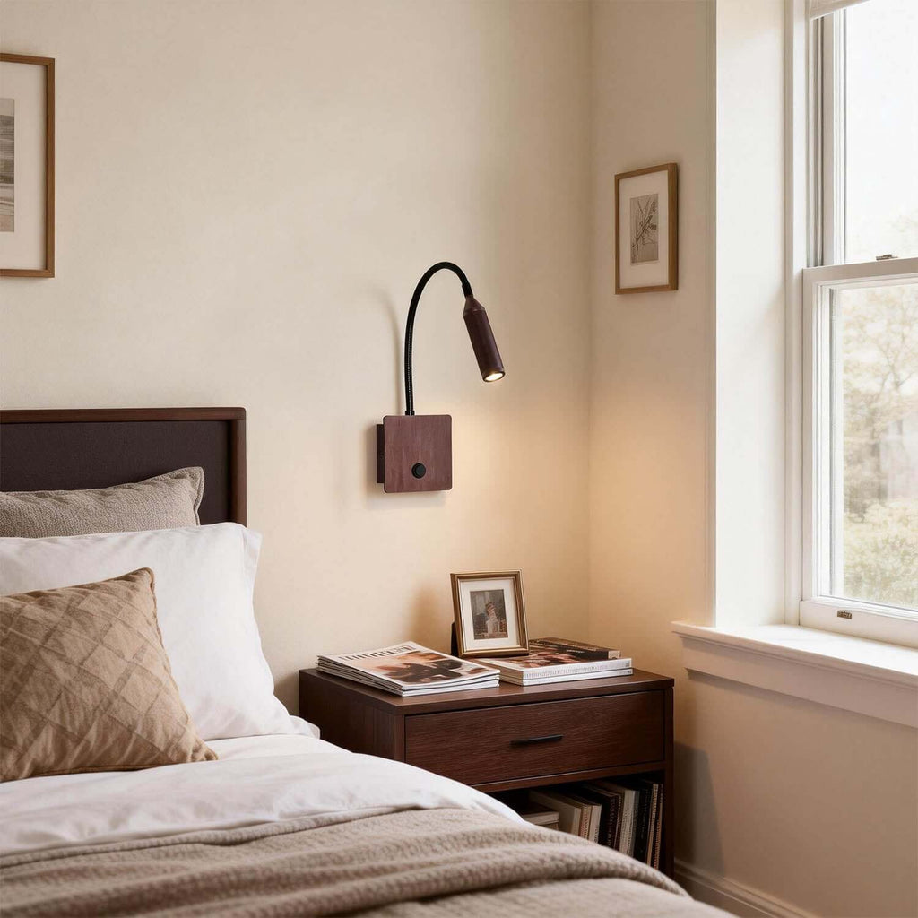Fivon Wall Light