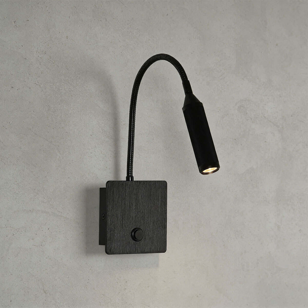 Fivon Wall Light