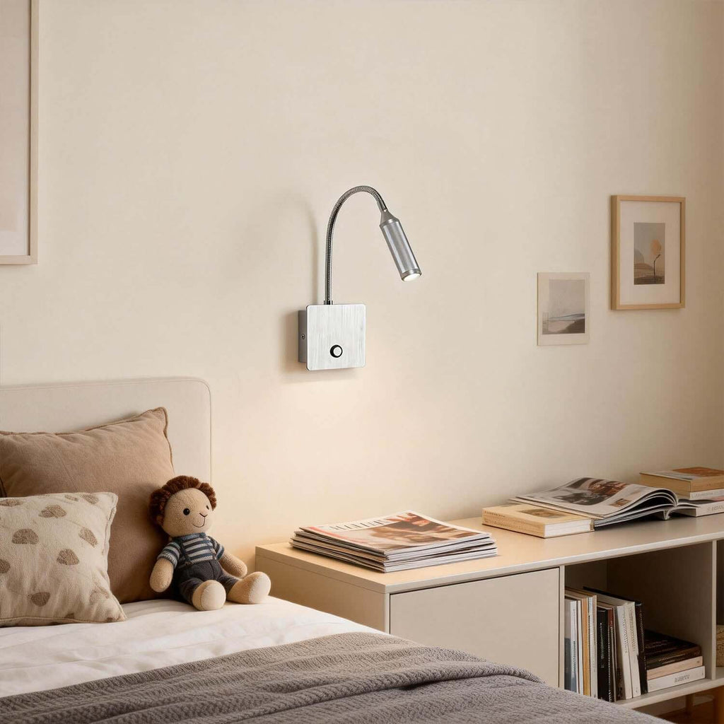 Fivon Wall Light