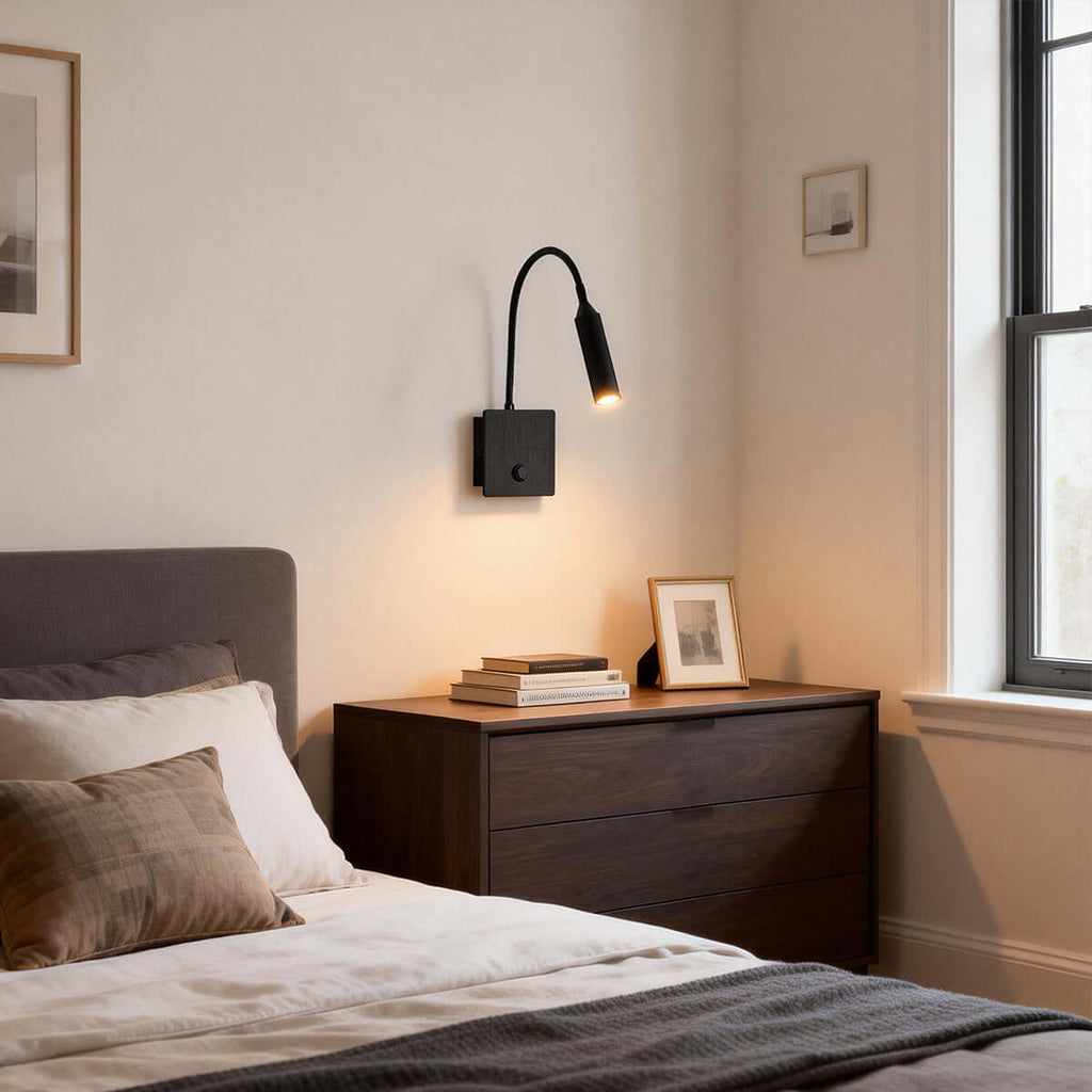 Fivon Wall Light