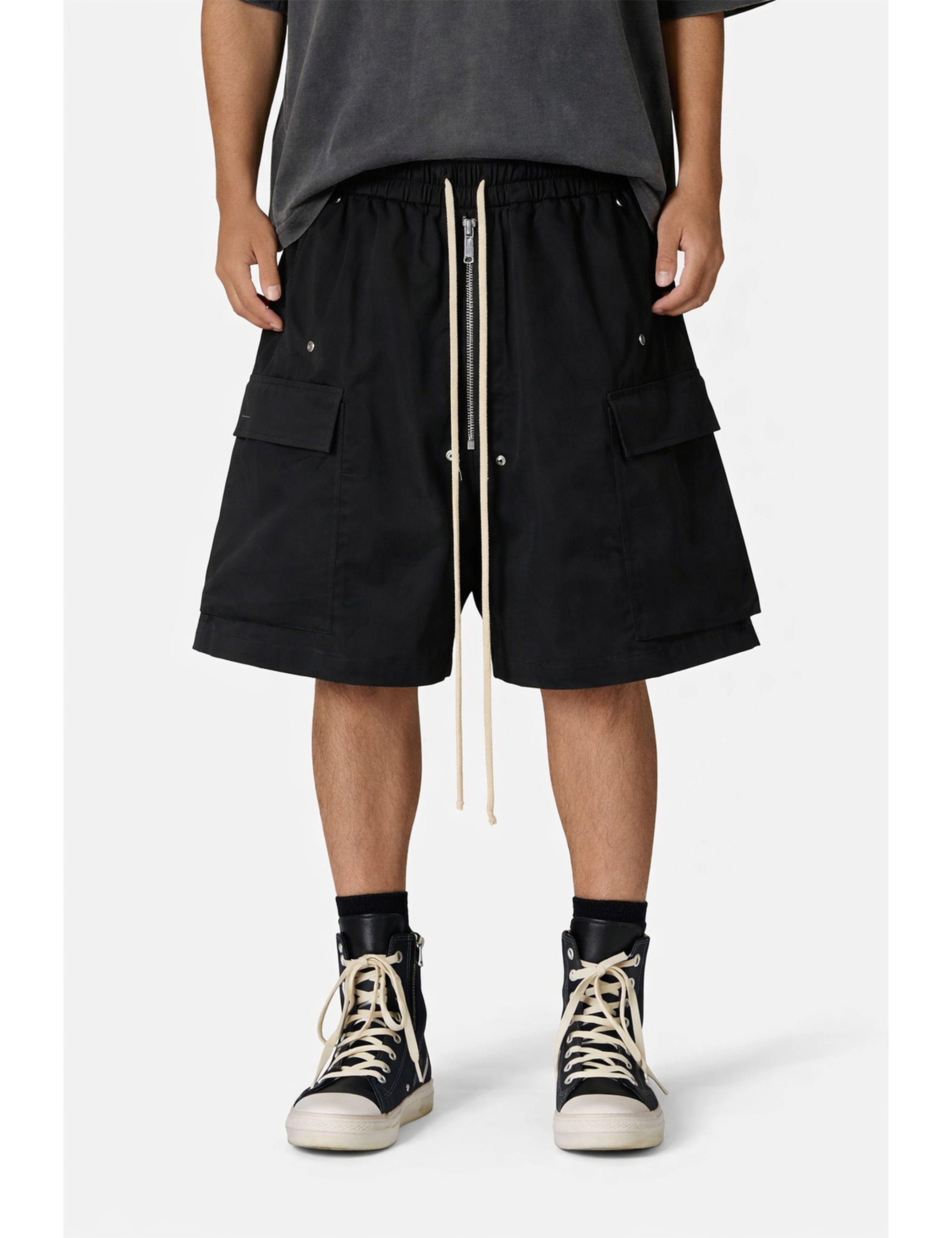 NOIR DRAWSTRING SHORTS