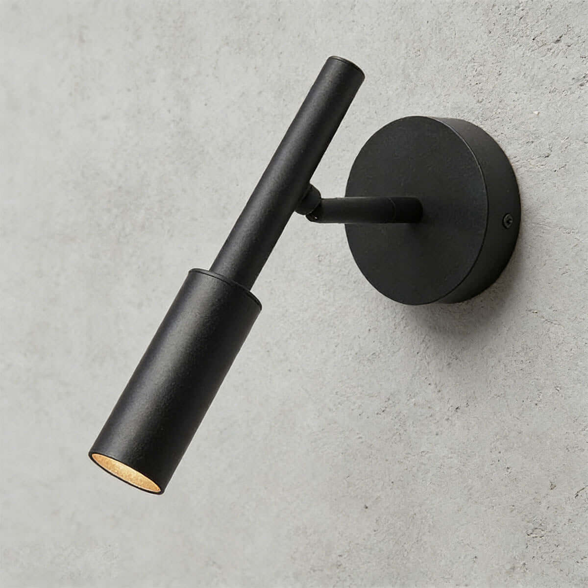 Kelon Wall Light