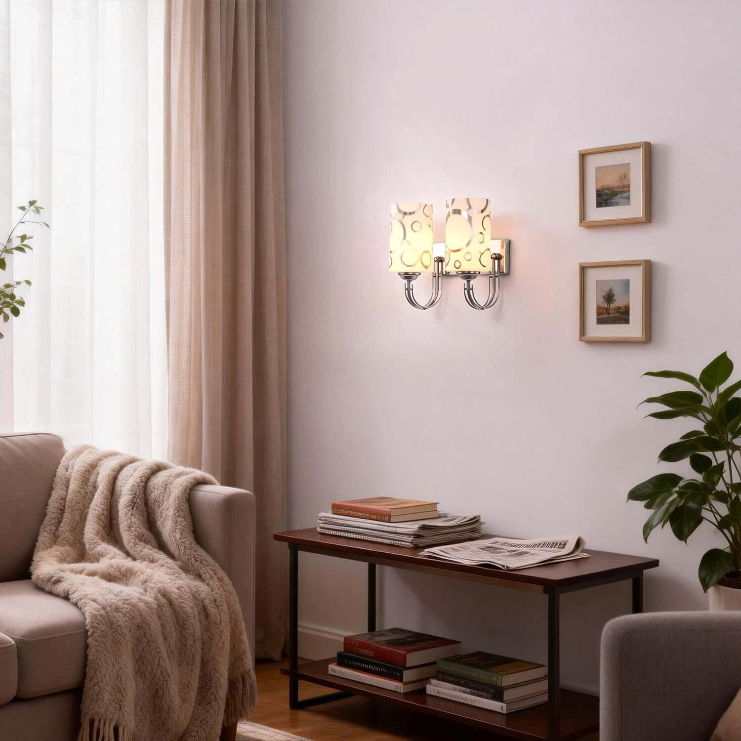 Kivon Wall Light