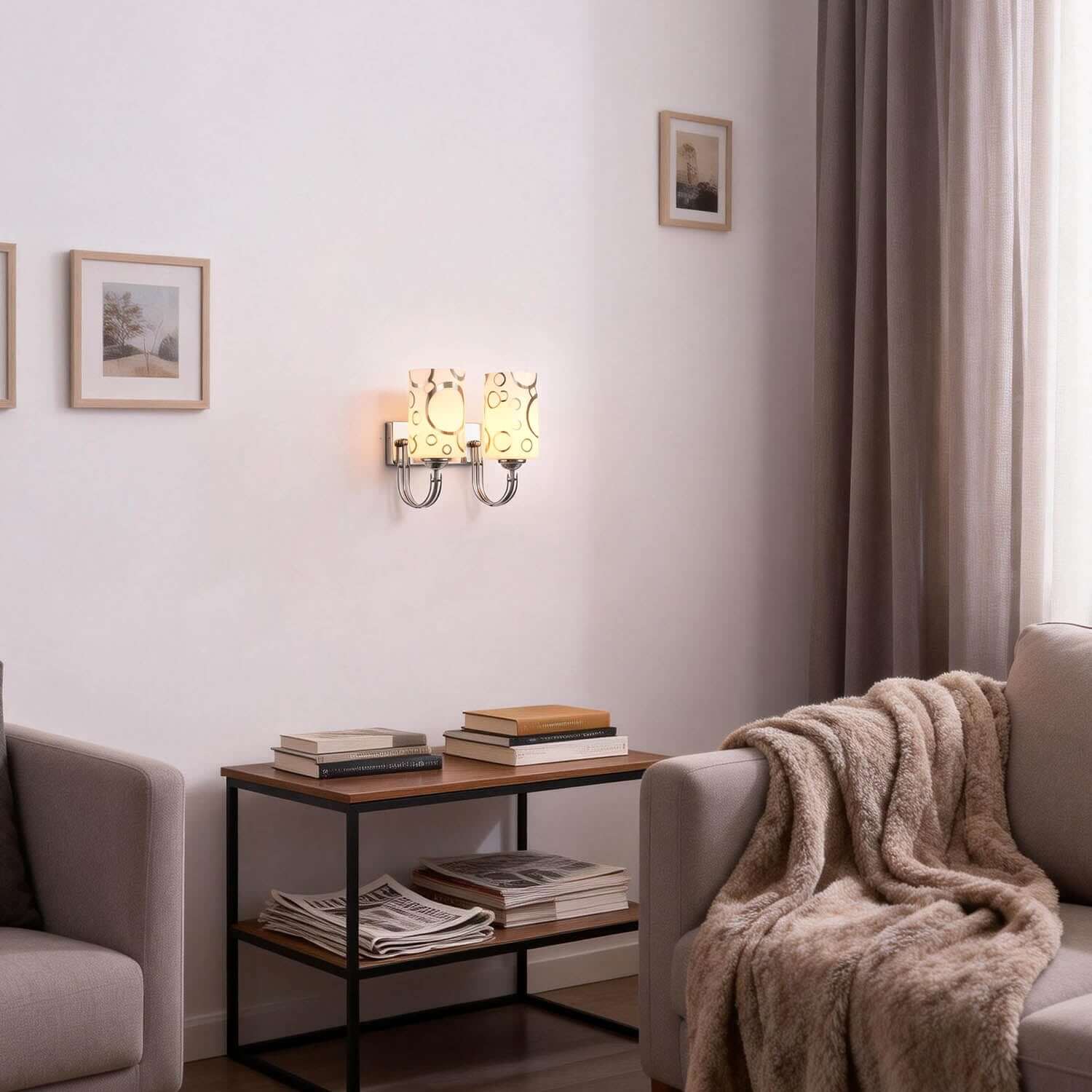 Kivon Wall Light