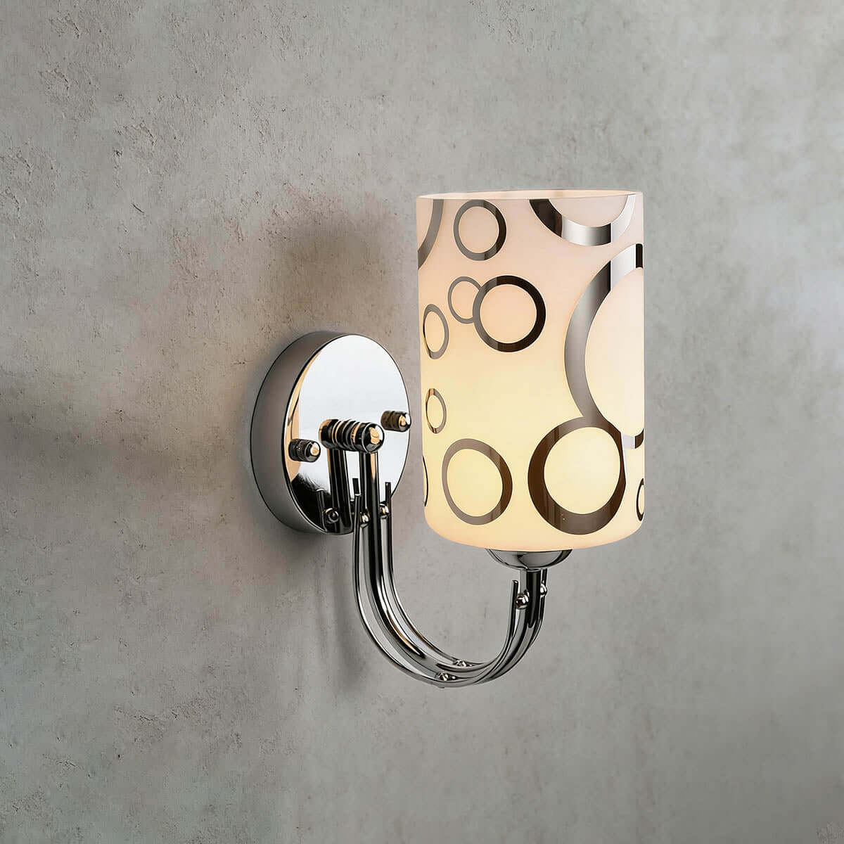 Kivon Wall Light