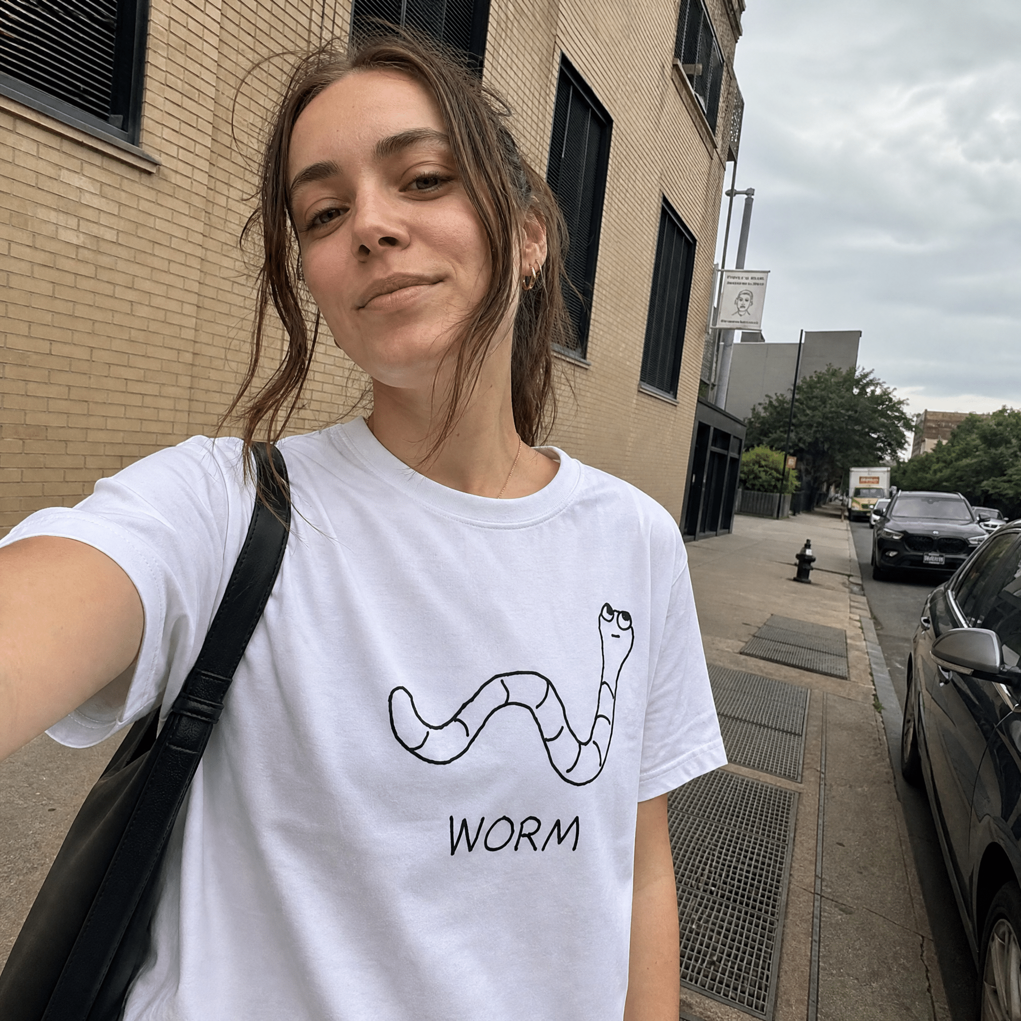Worm - Women's Relaxed Fit T-Shirt