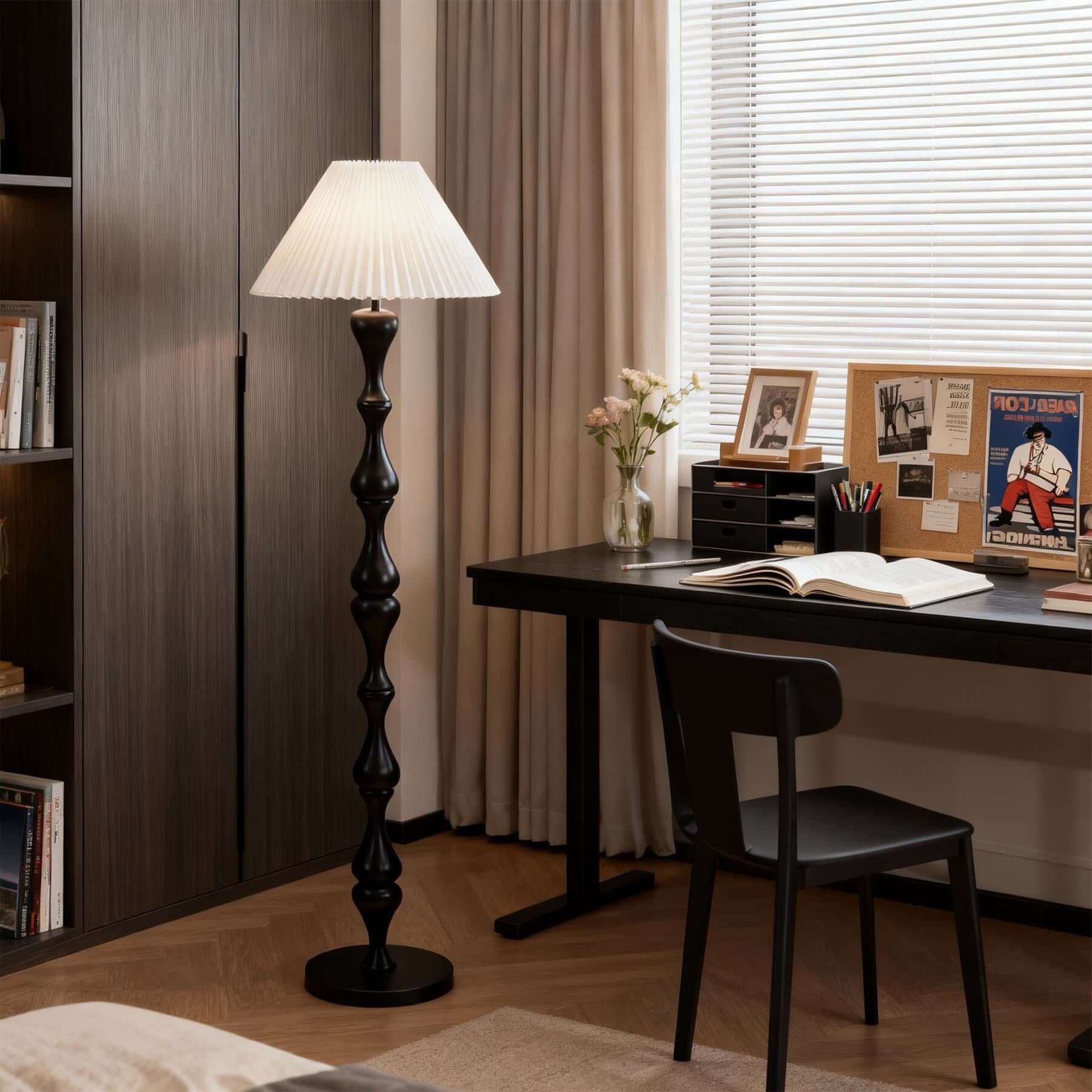 Lunor Floor Lamp