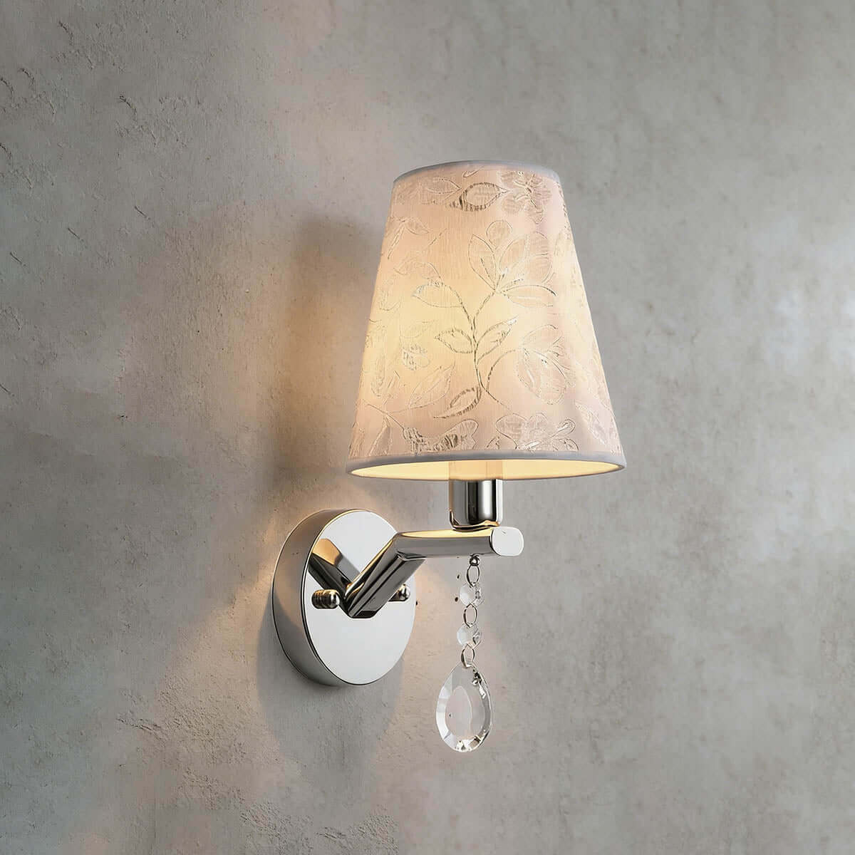 Lynar Wall Light