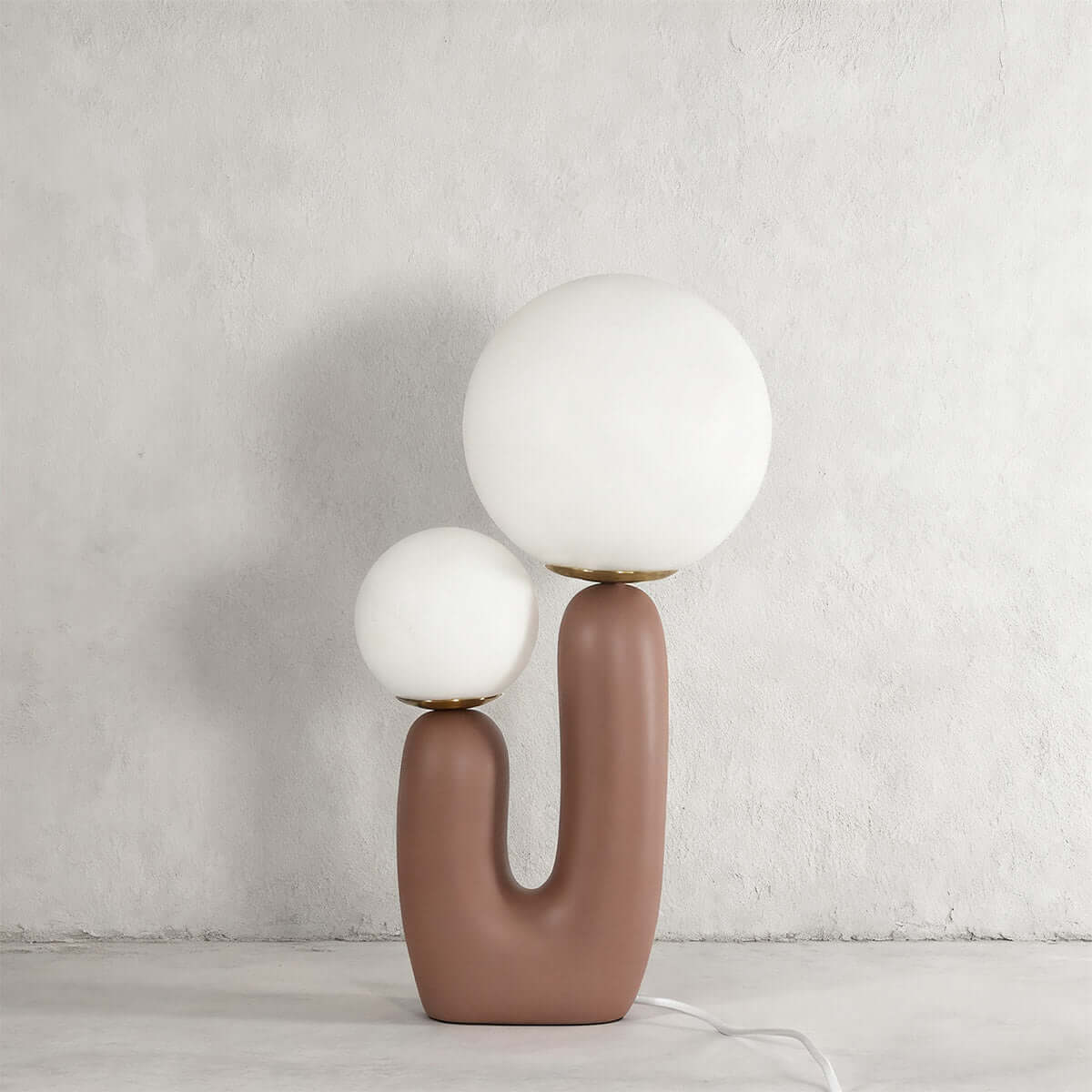 Oo Smooth Table Lamp