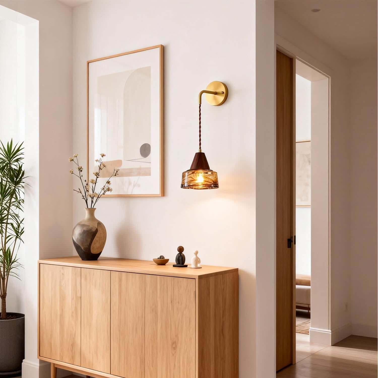 Naviro Wall Light