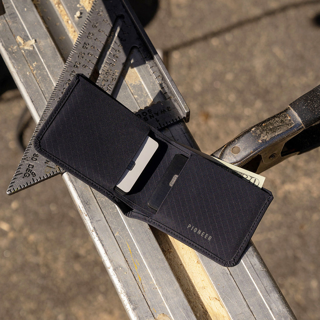 The Flyfold Wallet