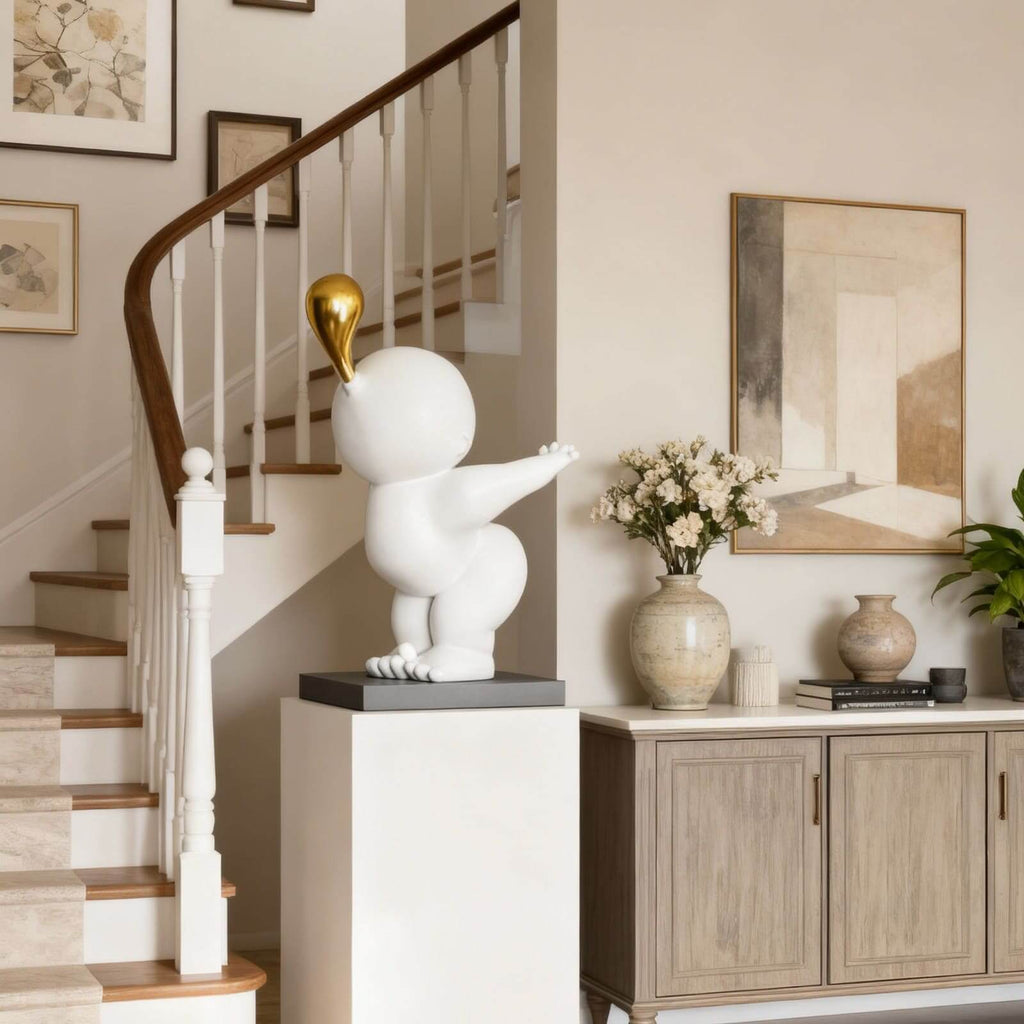 Nobiku Sculpture