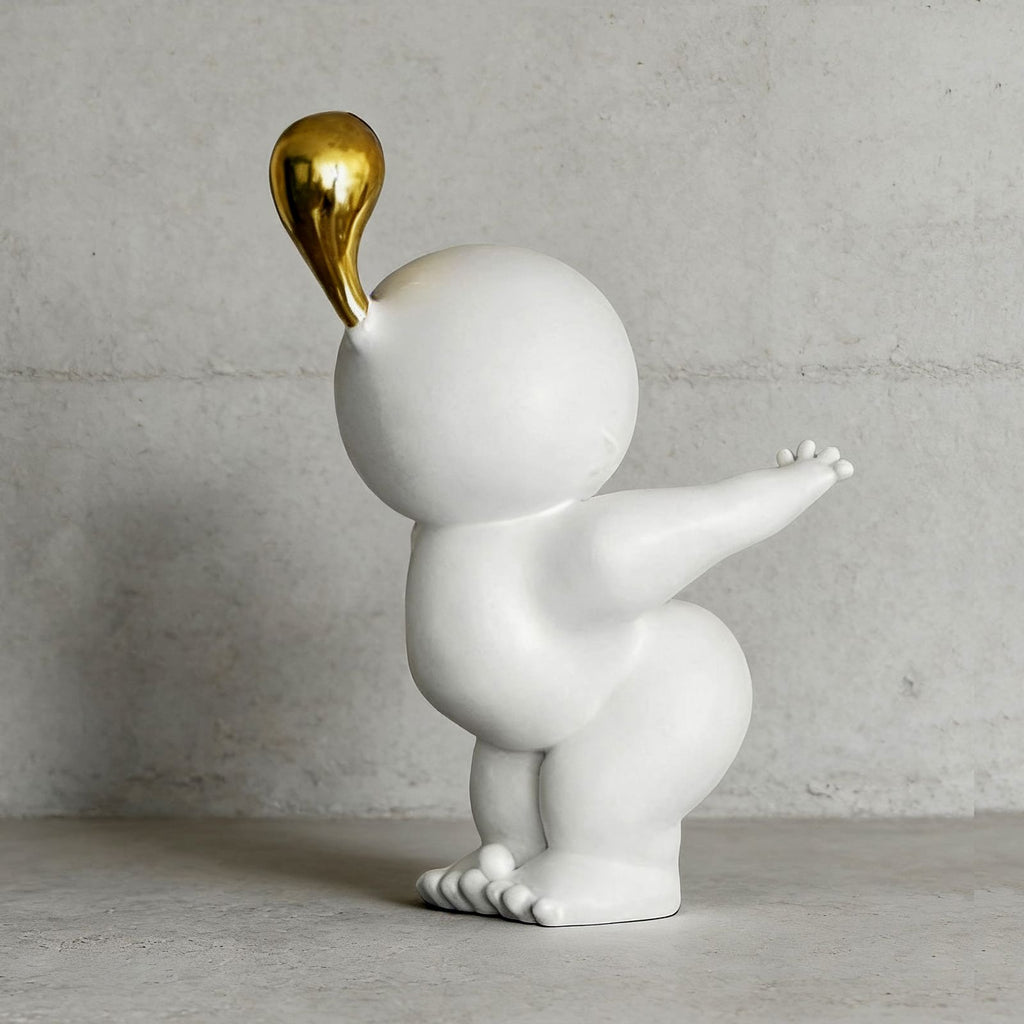 Nobiku Sculpture