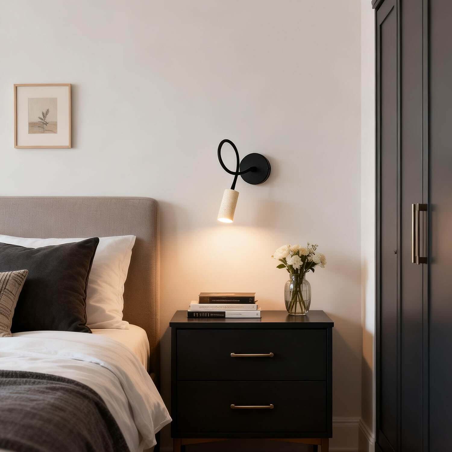 Nuvka Wall Light