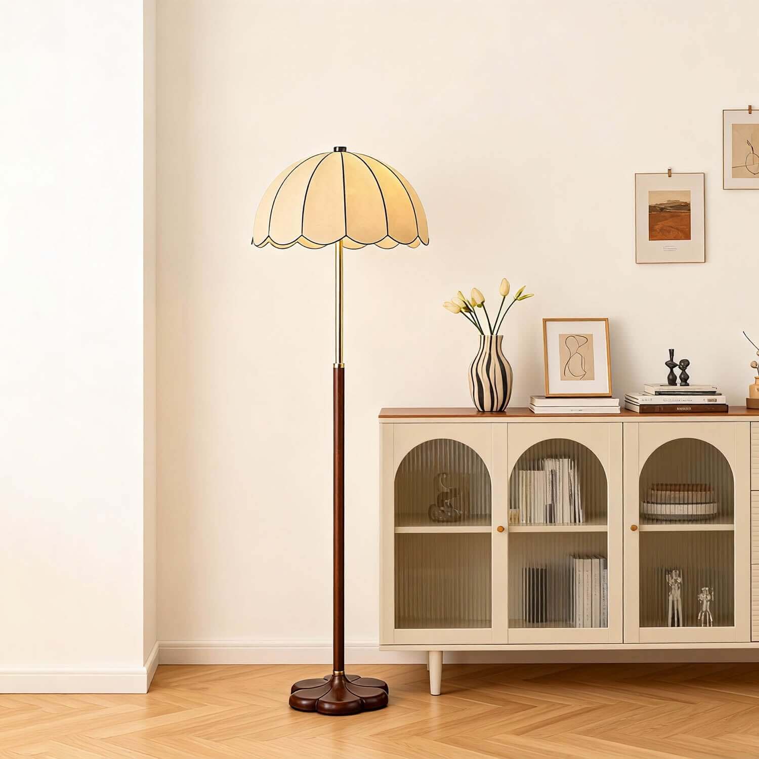 Nuvro Floor Lamp