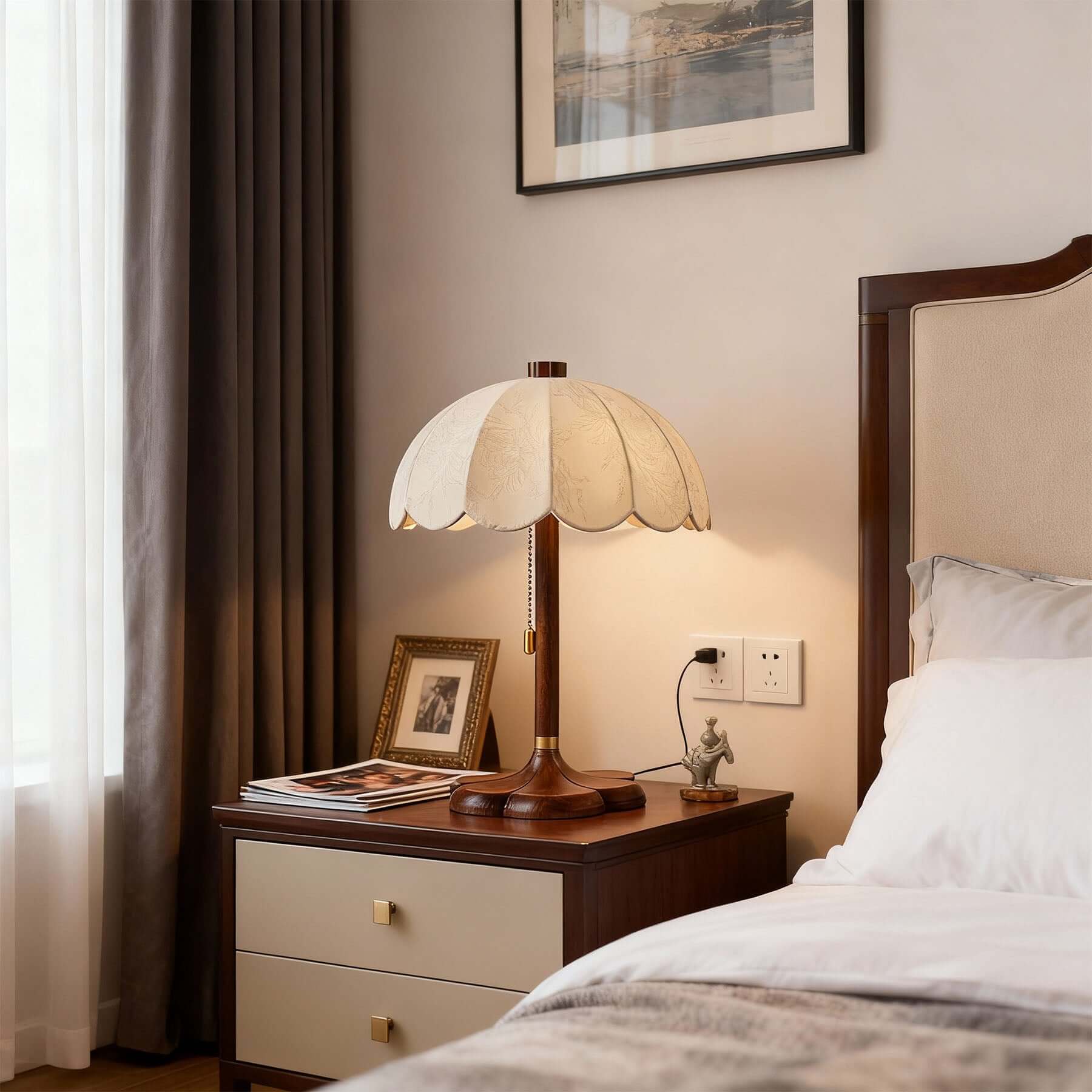 Nuvro Table Lamp