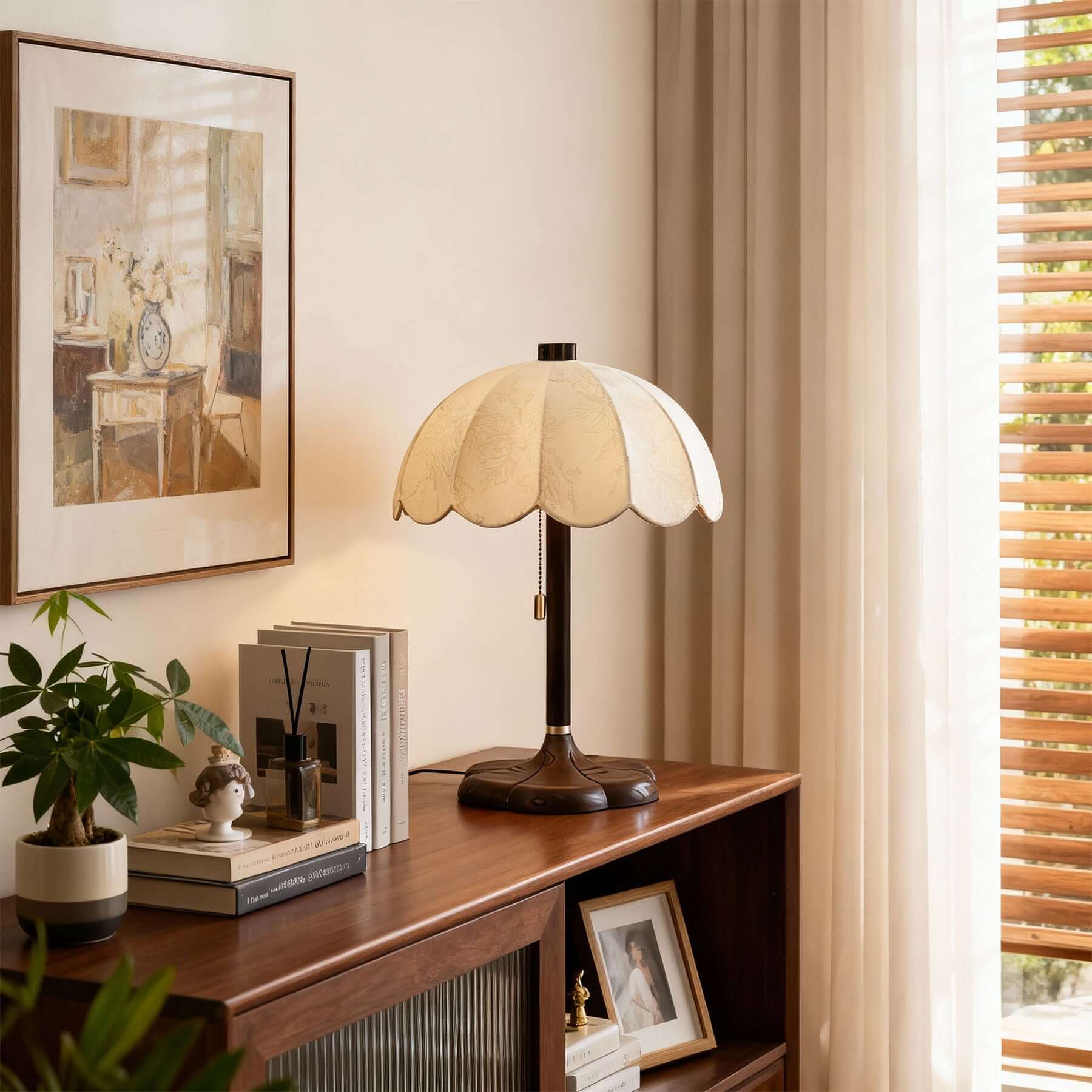 Nuvro Table Lamp