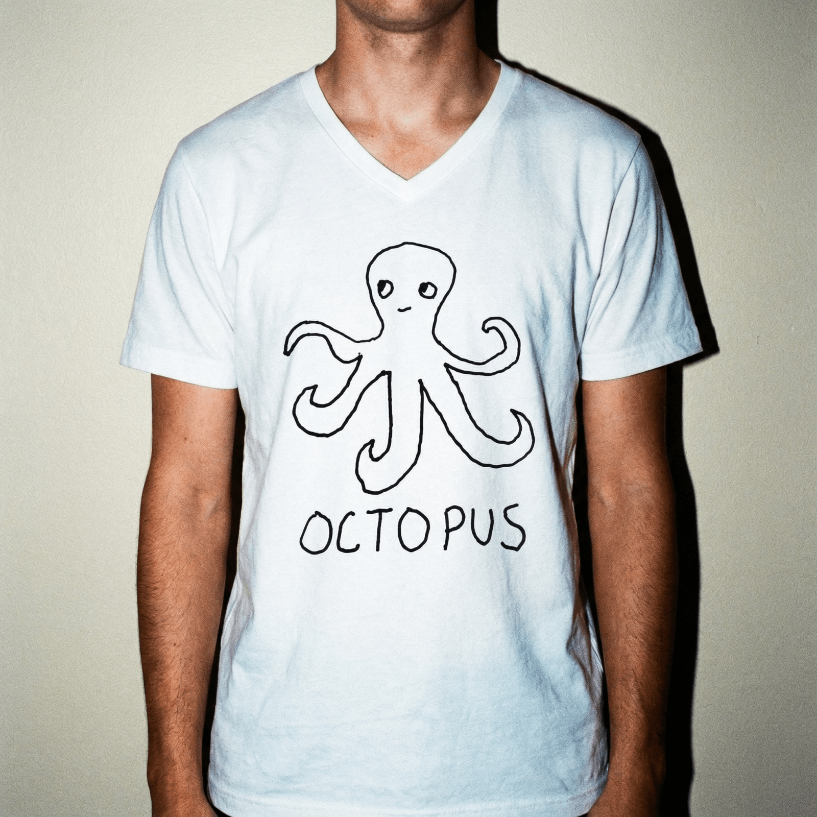 Octopus - V-Neck T-Shirt