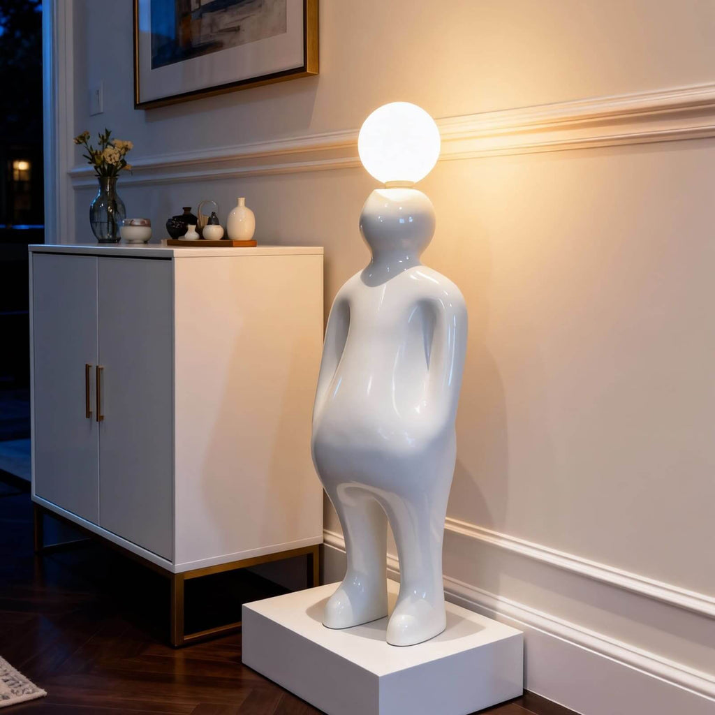 Olunor Sculpture Table Lamp