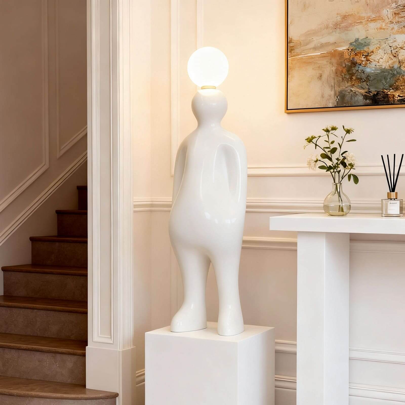 Olunor Sculpture Table Lamp