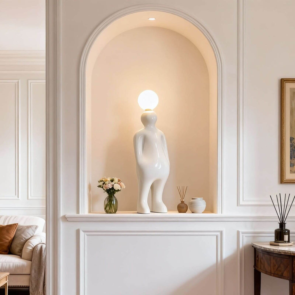 Olunor Sculpture Table Lamp