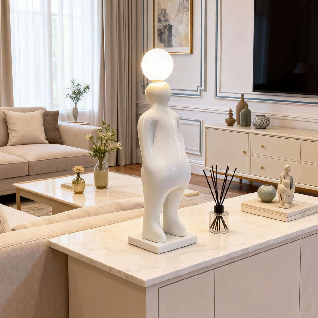 Olunor Sculpture Table Lamp