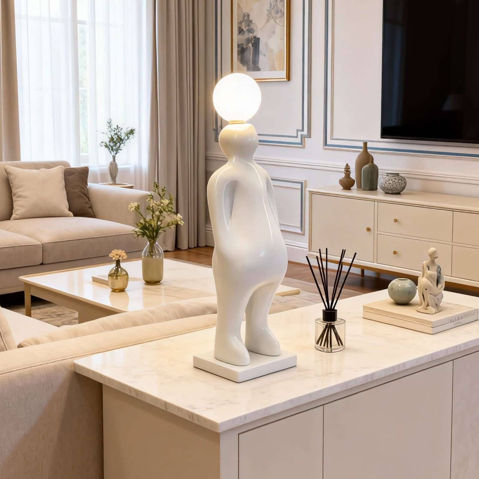Olunor Sculpture Table Lamp