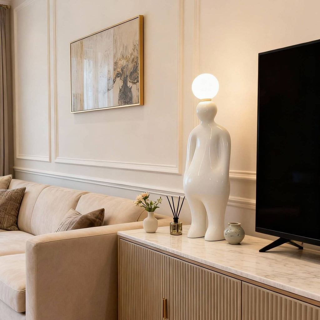 Olunor Sculpture Table Lamp