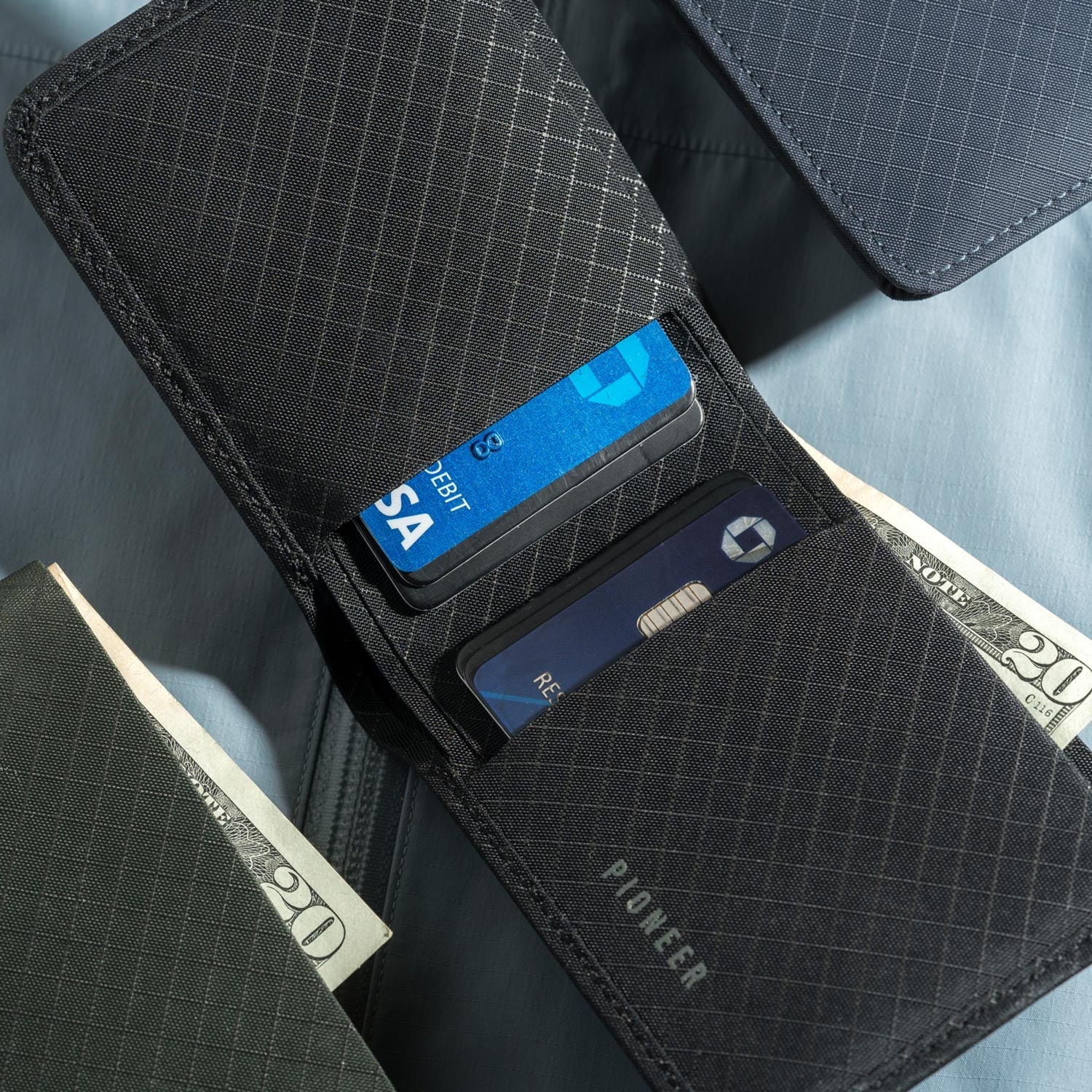The Flyfold Wallet