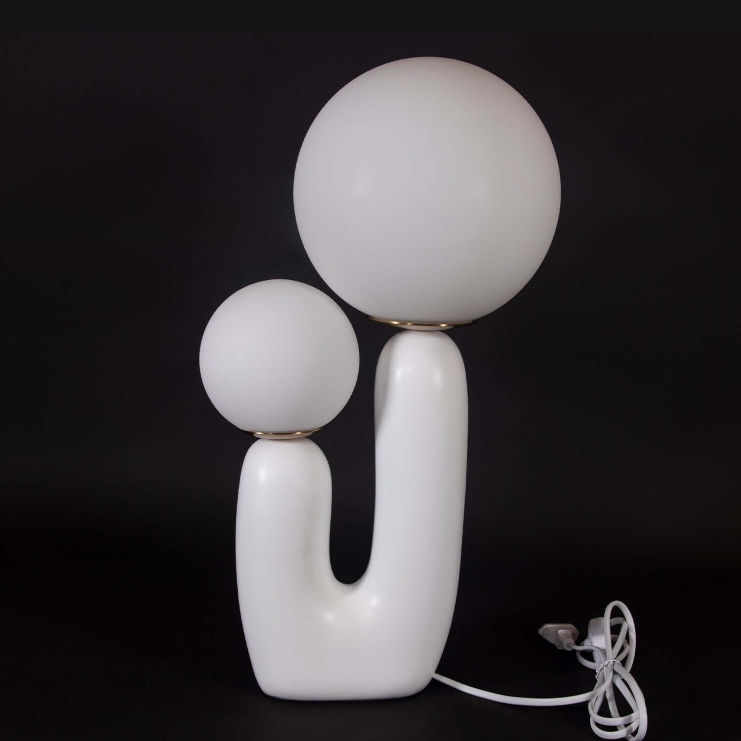 Oo Smooth Table Lamp