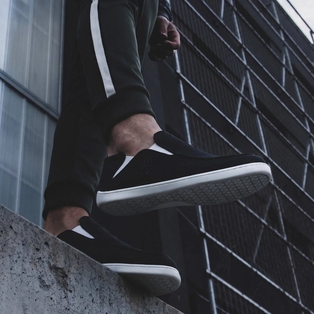 Oso CG2 - Black/White