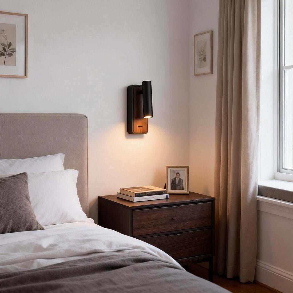 Pavol Wall Light